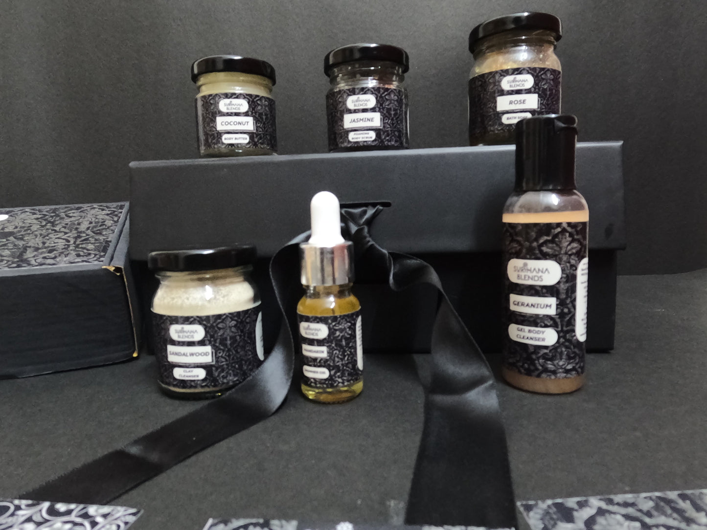Amara by Surihana Blends - Mini Ritual 6 Piece Travel Kit